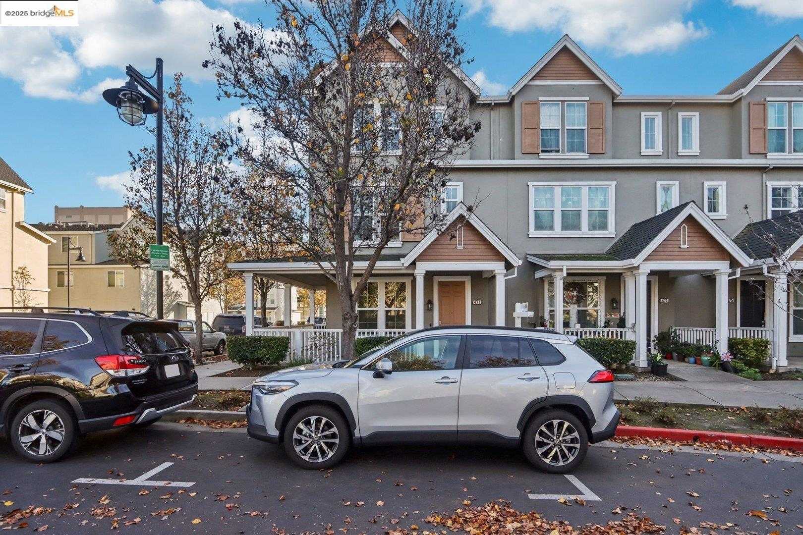 Neighborhood Neighborhood-16