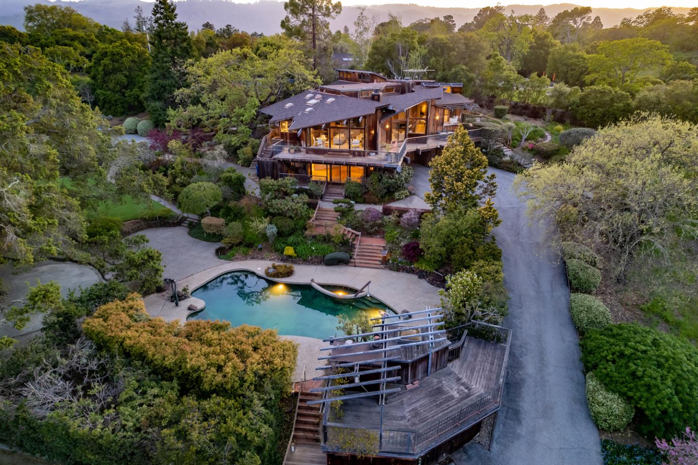 Neighborhood Neighborhood-10