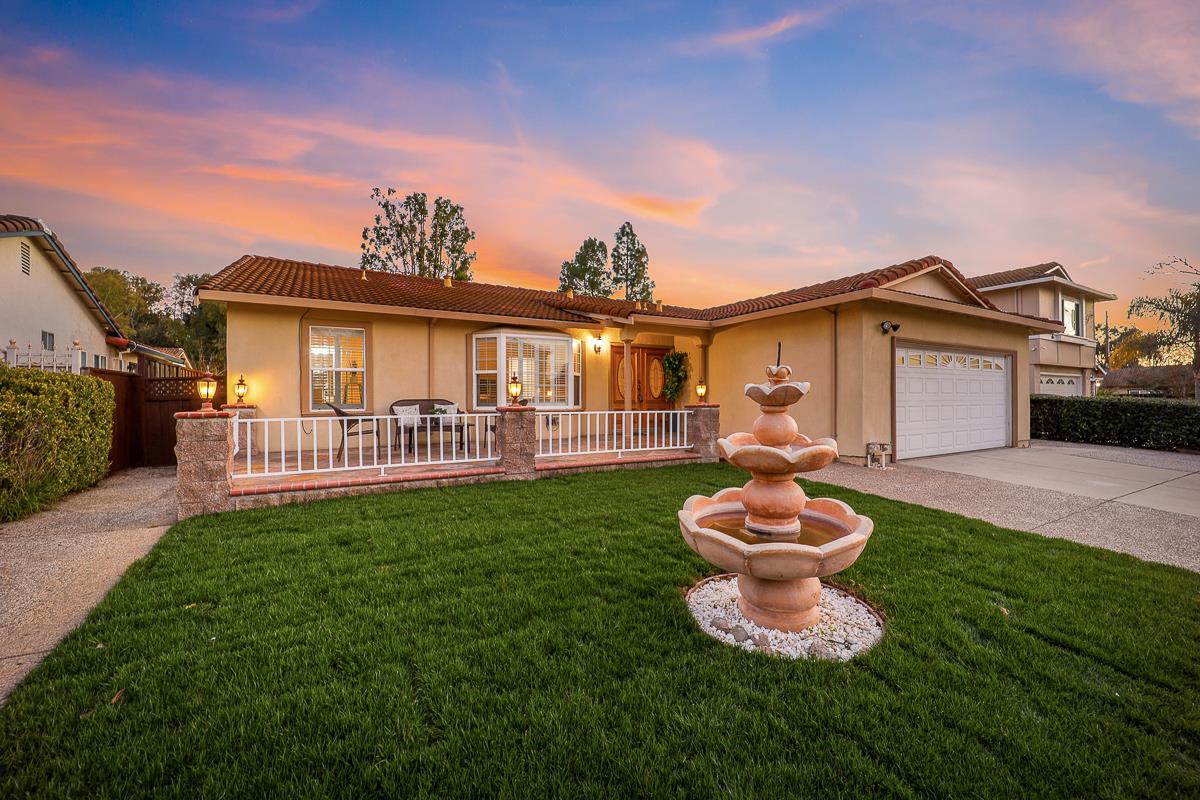 Neighborhood Neighborhood-4