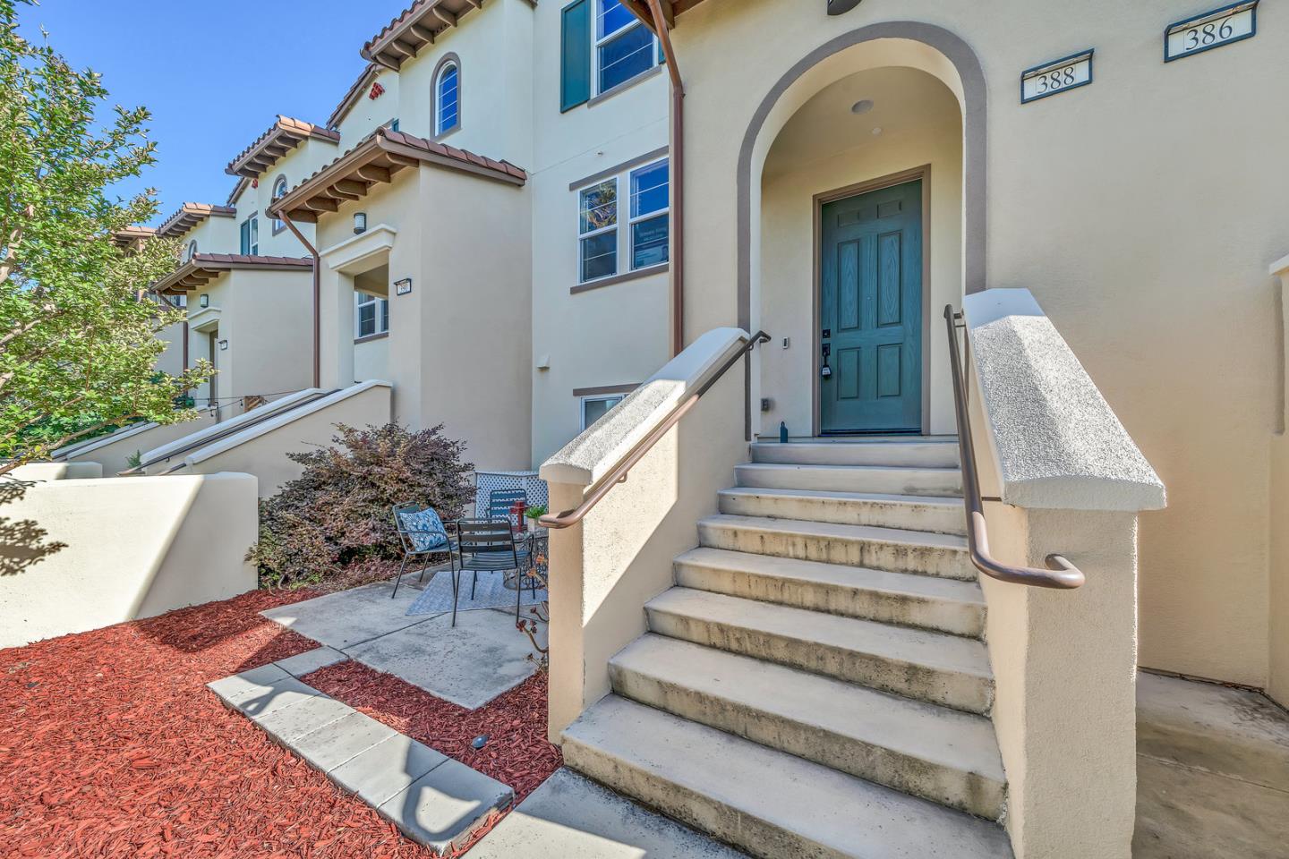 Neighborhood Neighborhood-3