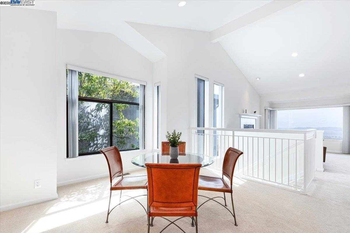 Neighborhood Neighborhood-4