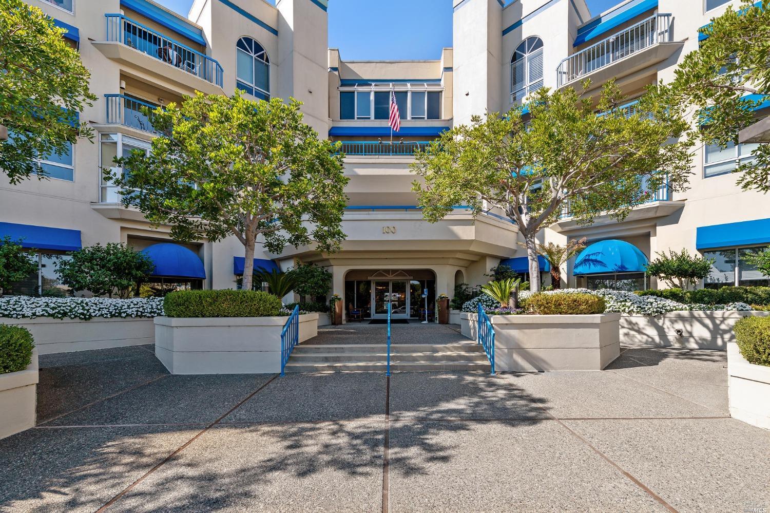 Neighborhood Neighborhood-31