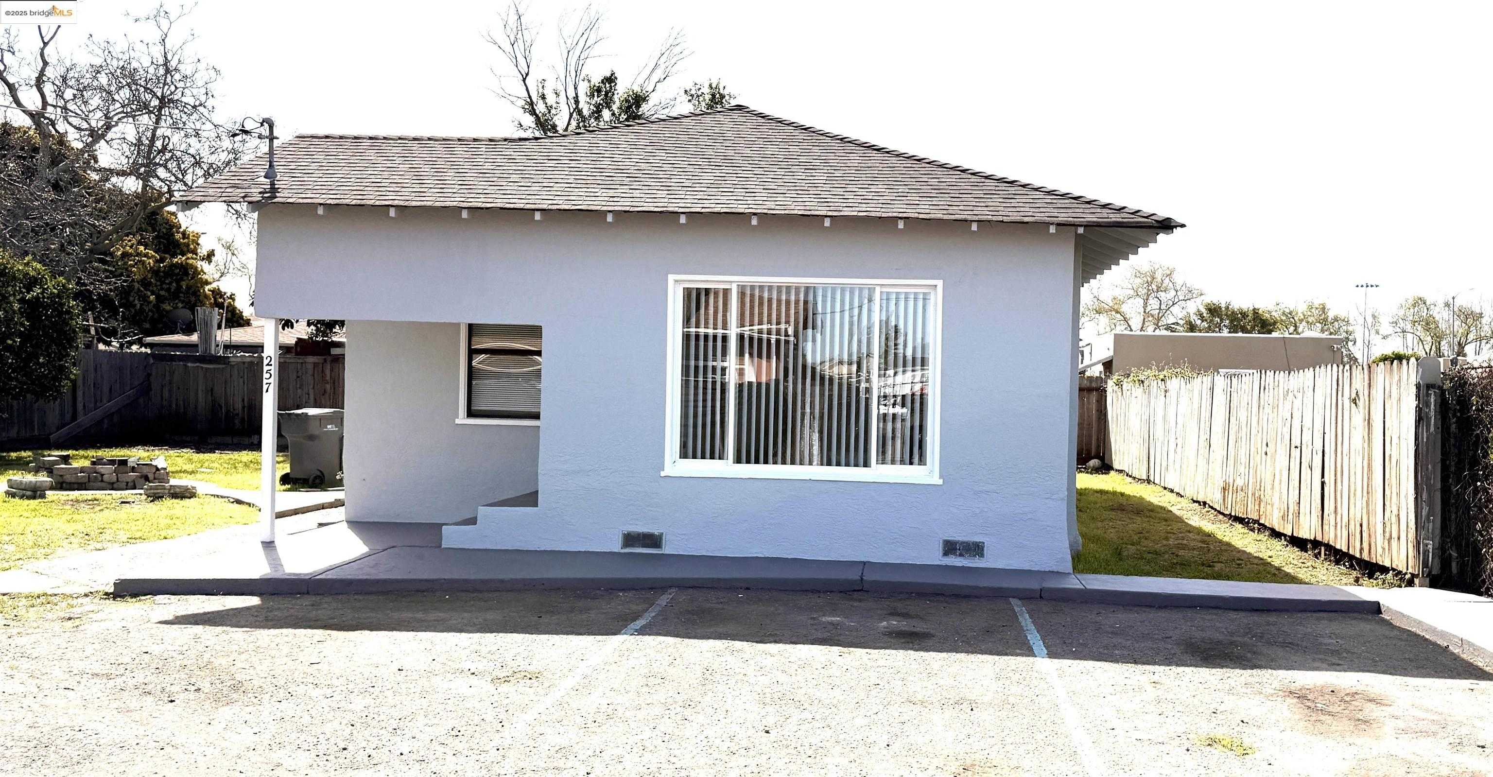 Neighborhood Neighborhood-5