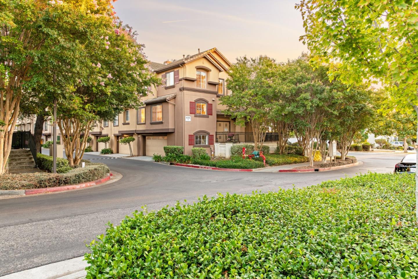 Neighborhood Neighborhood-7