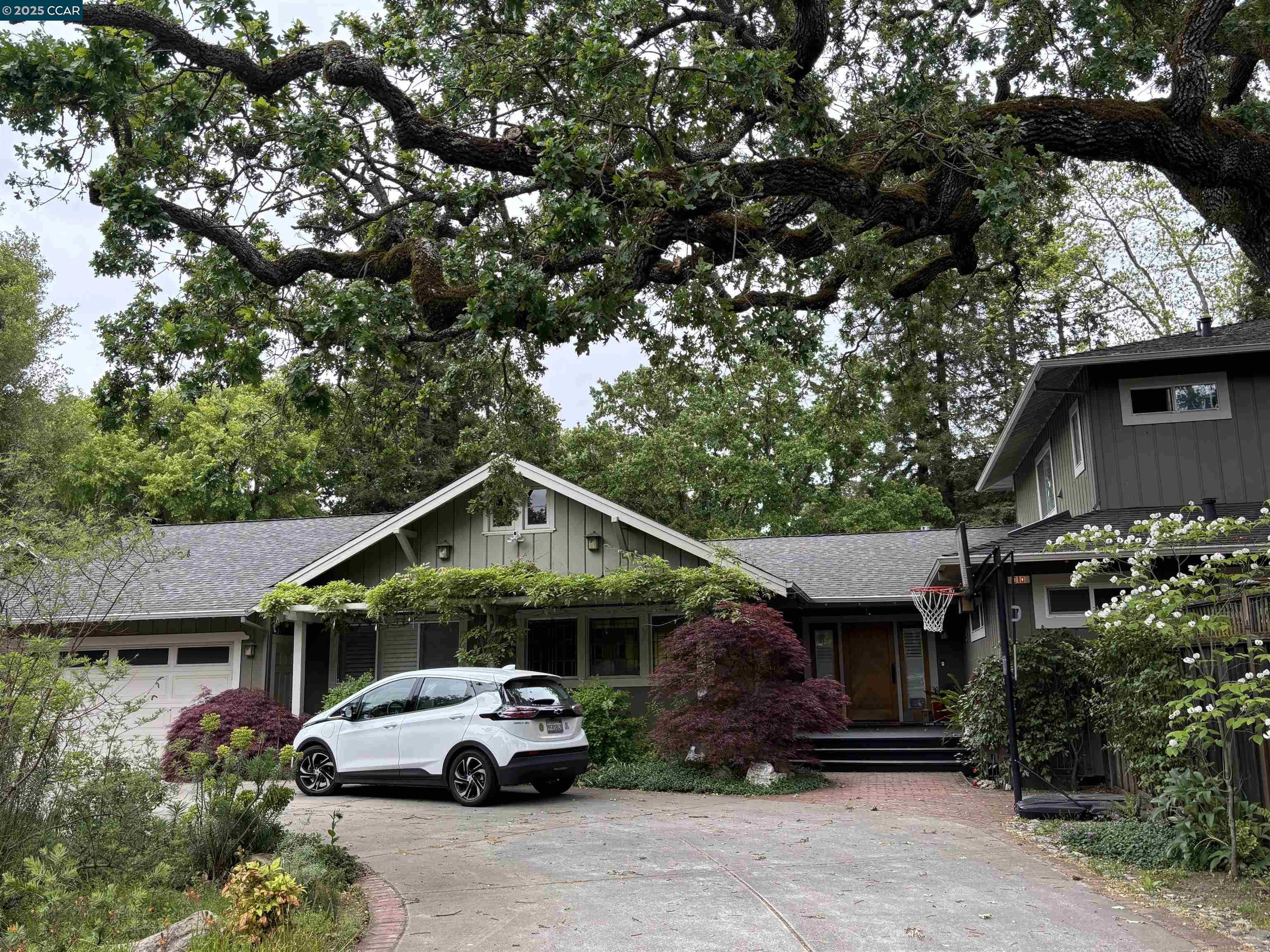 Neighborhood Neighborhood-4