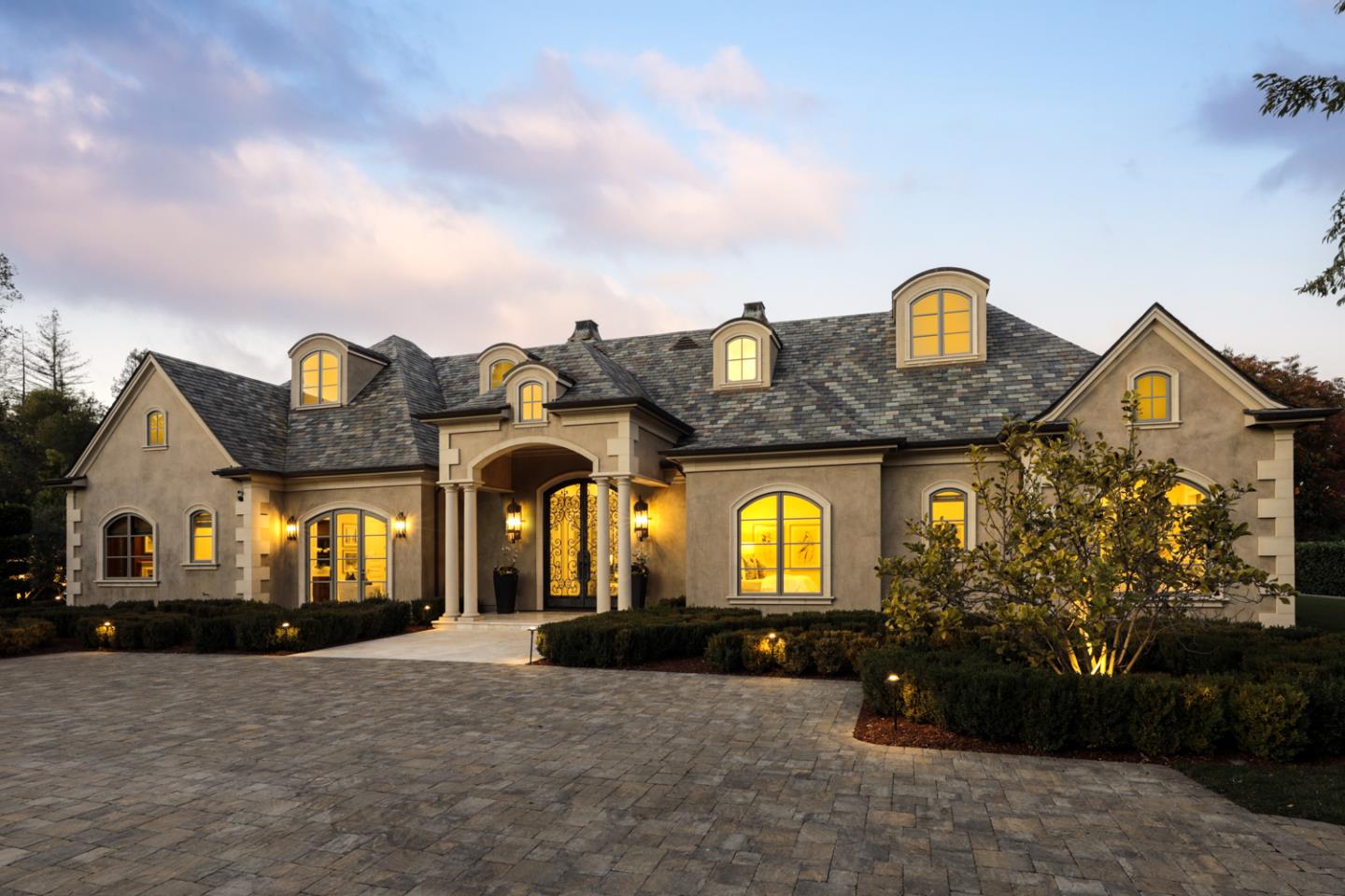 Neighborhood Neighborhood-13