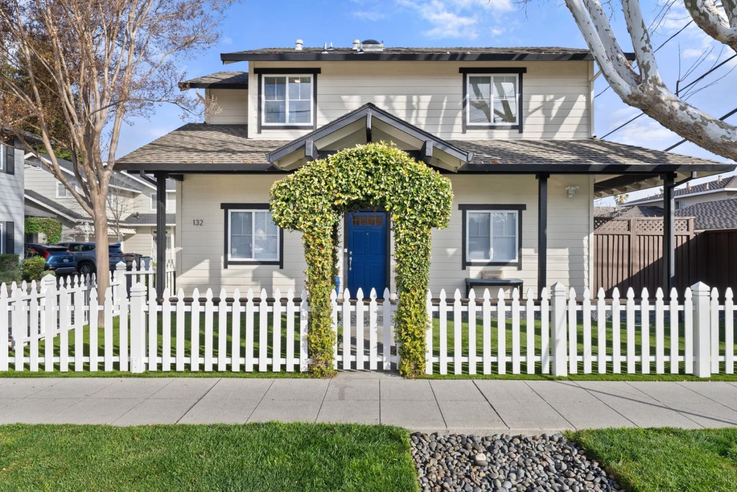 Neighborhood Neighborhood-13