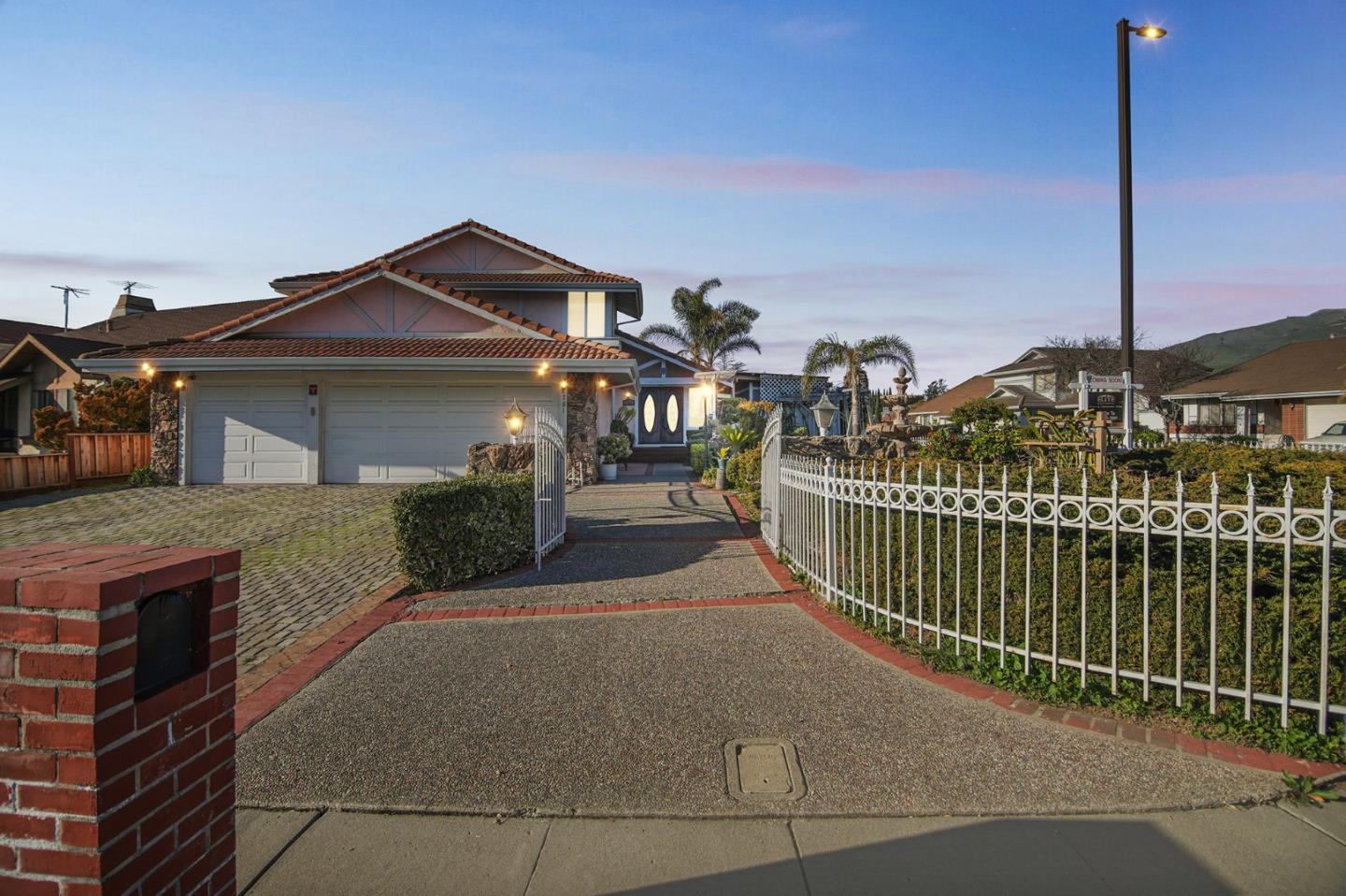 Neighborhood Neighborhood-241