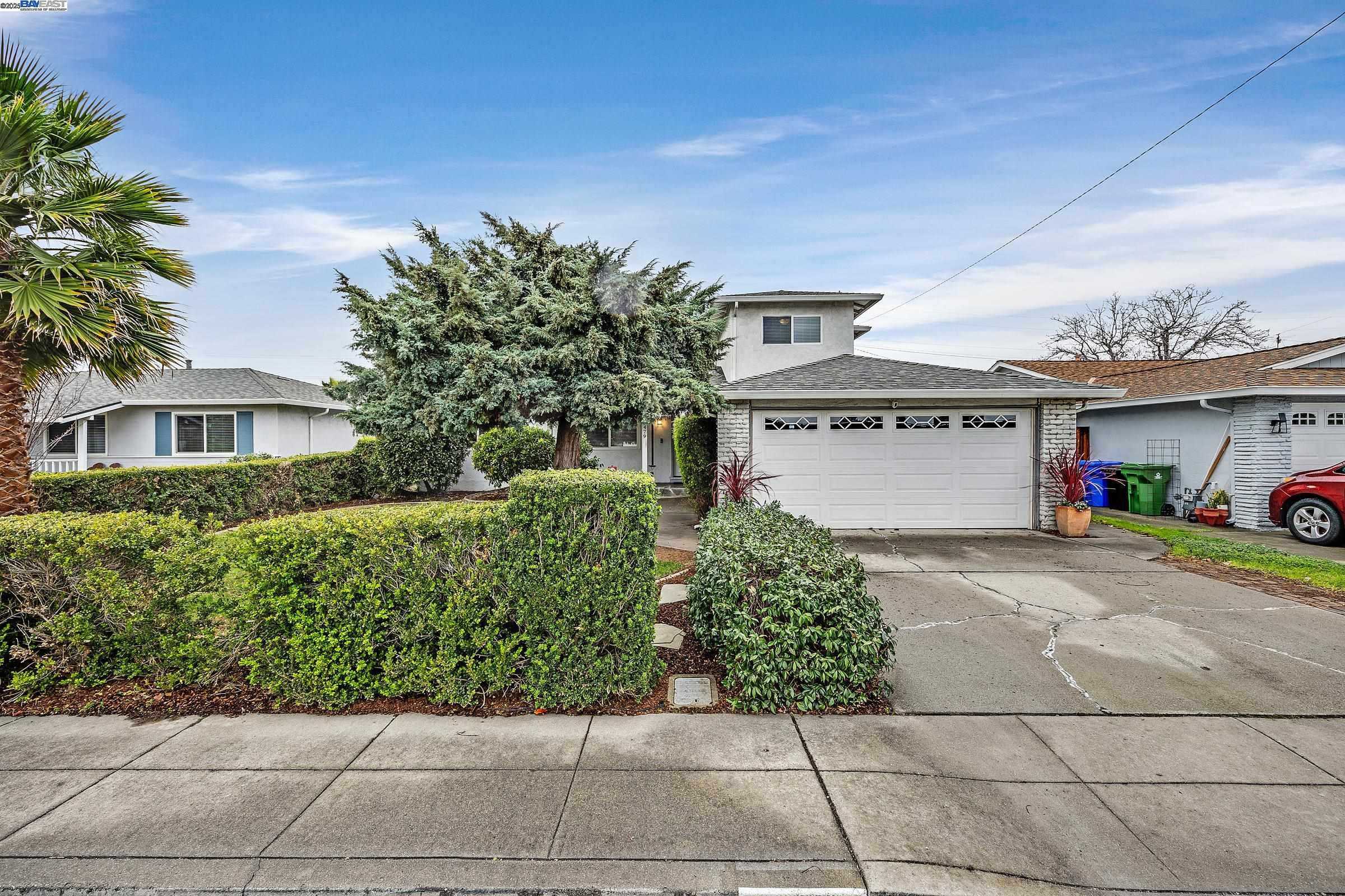 Neighborhood Neighborhood-10