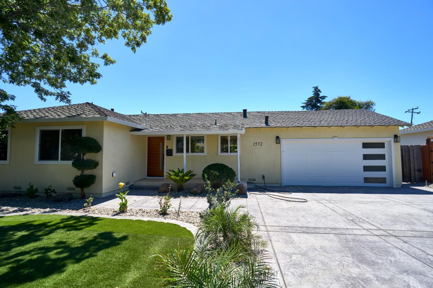 Neighborhood Neighborhood-98