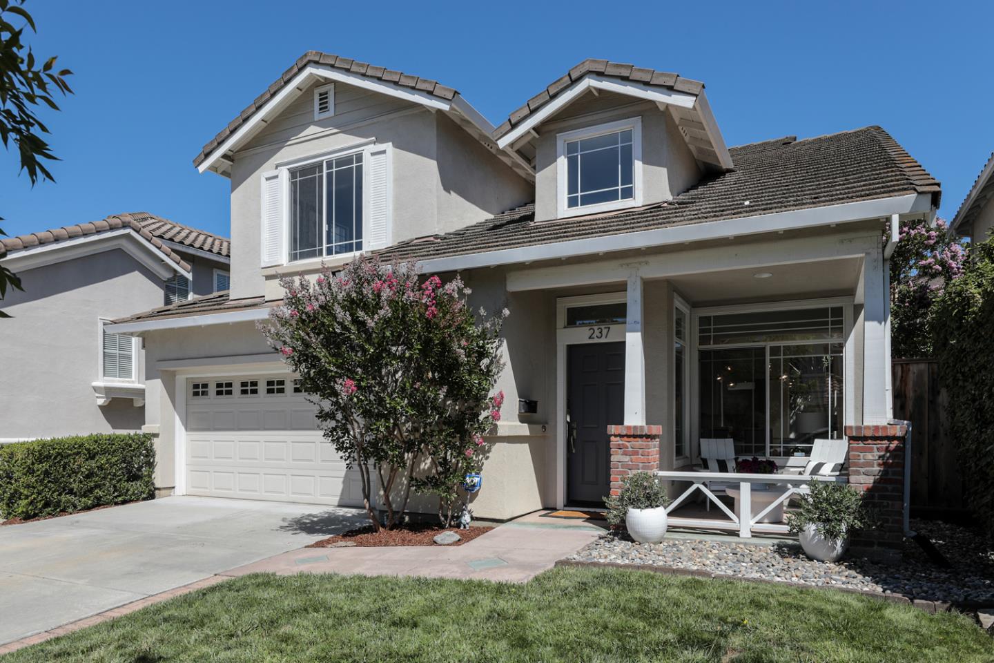 Neighborhood Neighborhood-6