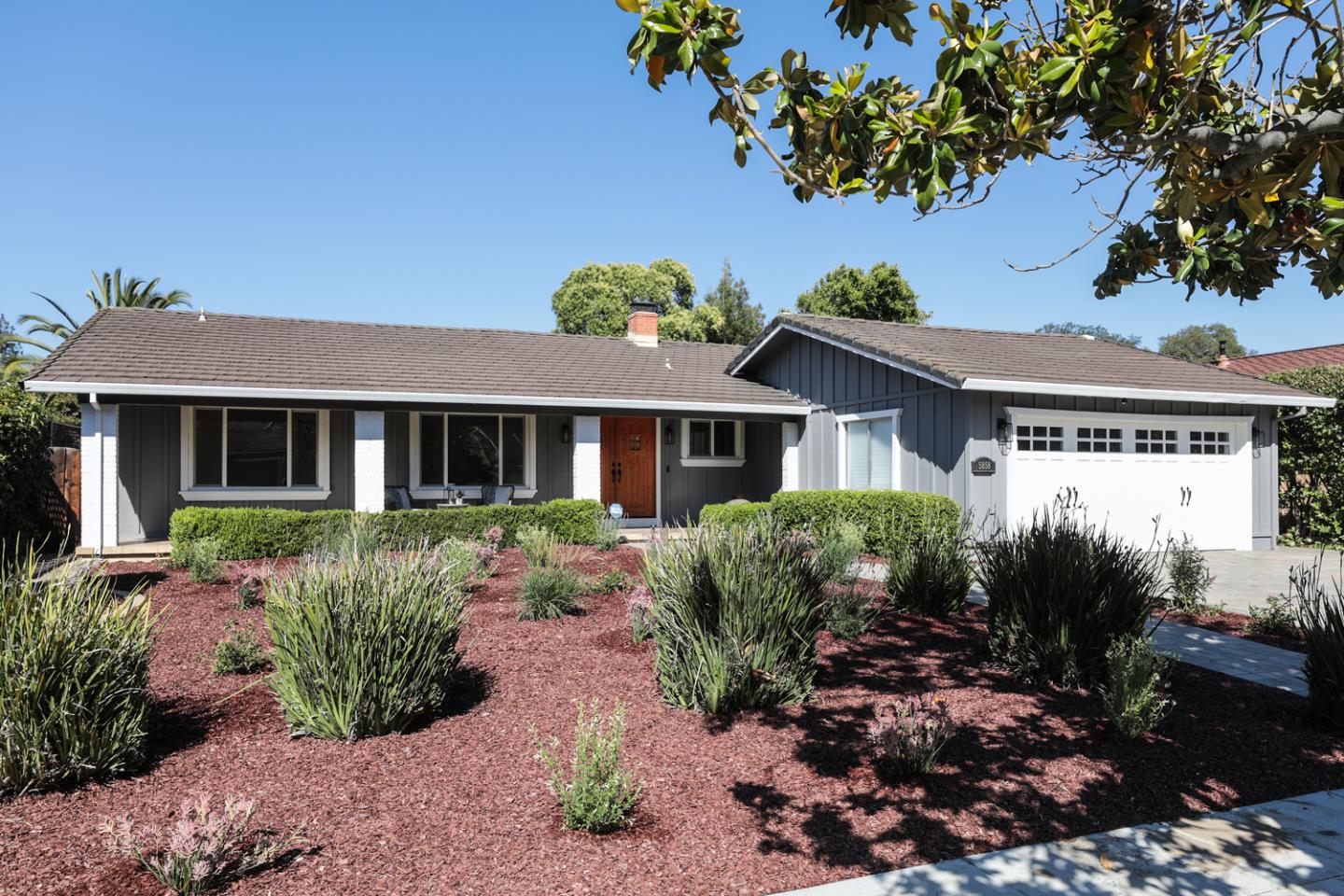 Neighborhood Neighborhood-30