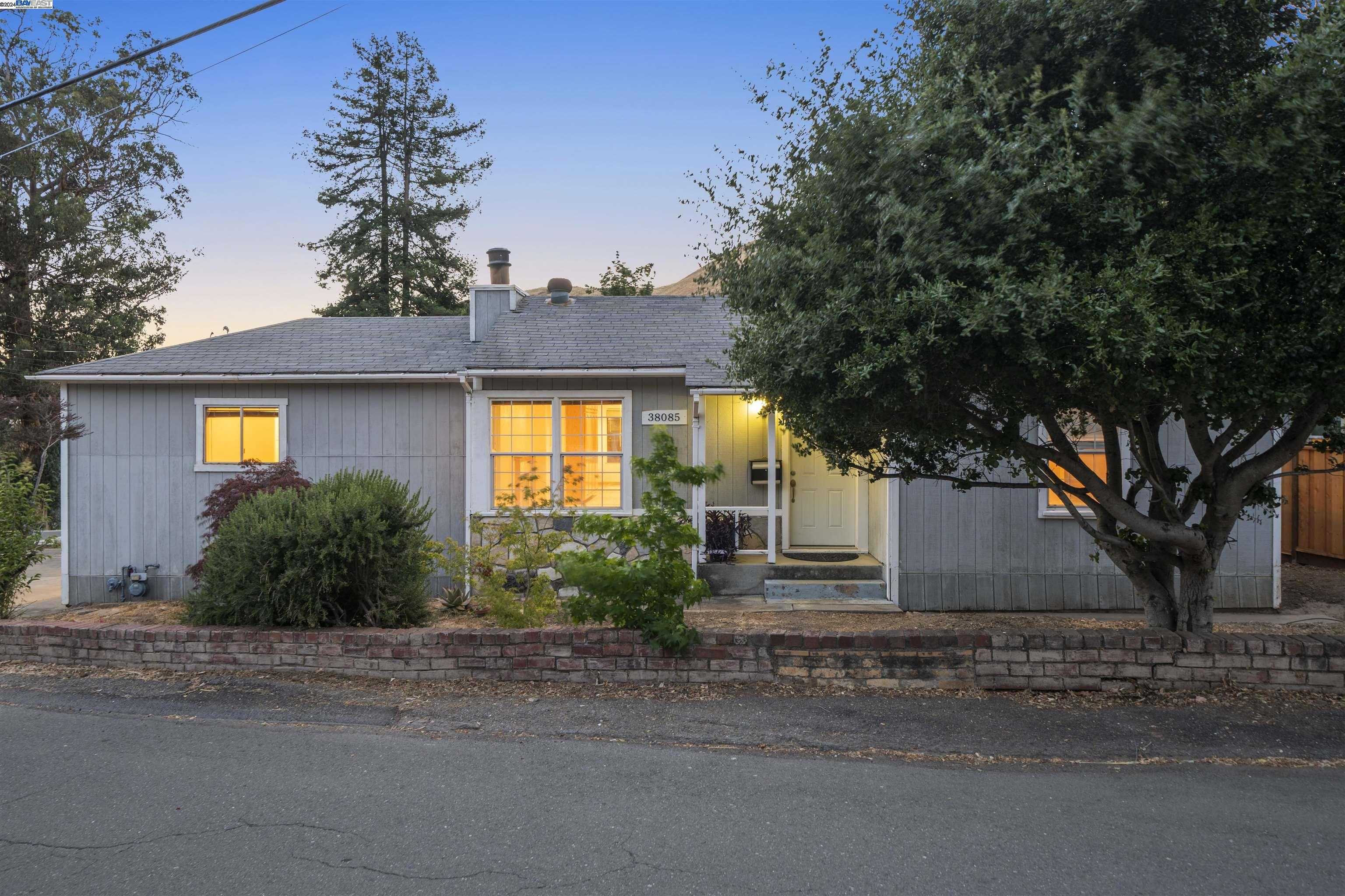 Neighborhood Neighborhood-2