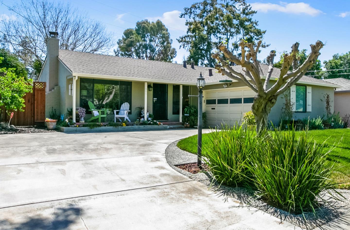 Neighborhood Neighborhood-24