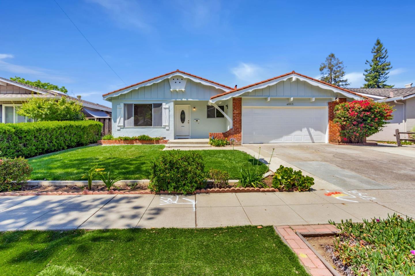 Neighborhood Neighborhood-10