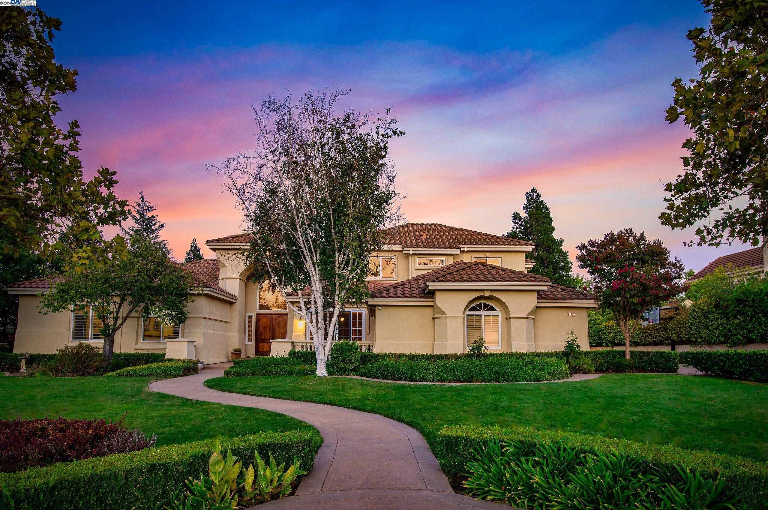 Neighborhood Neighborhood-1