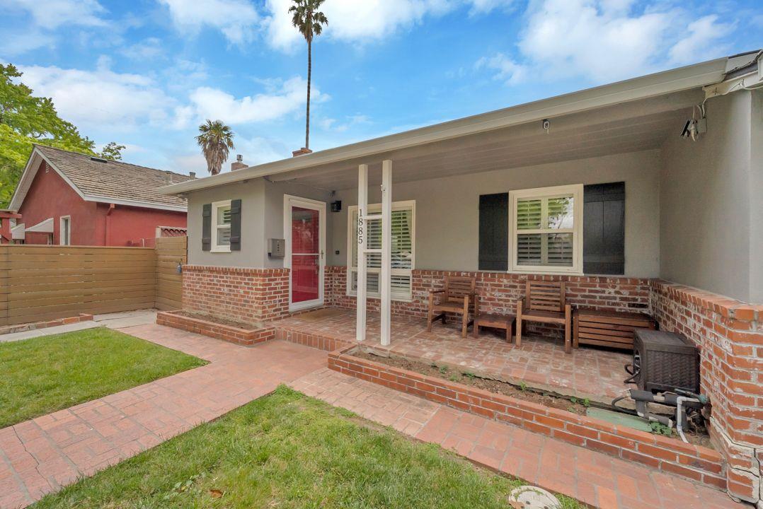 Neighborhood Neighborhood-58