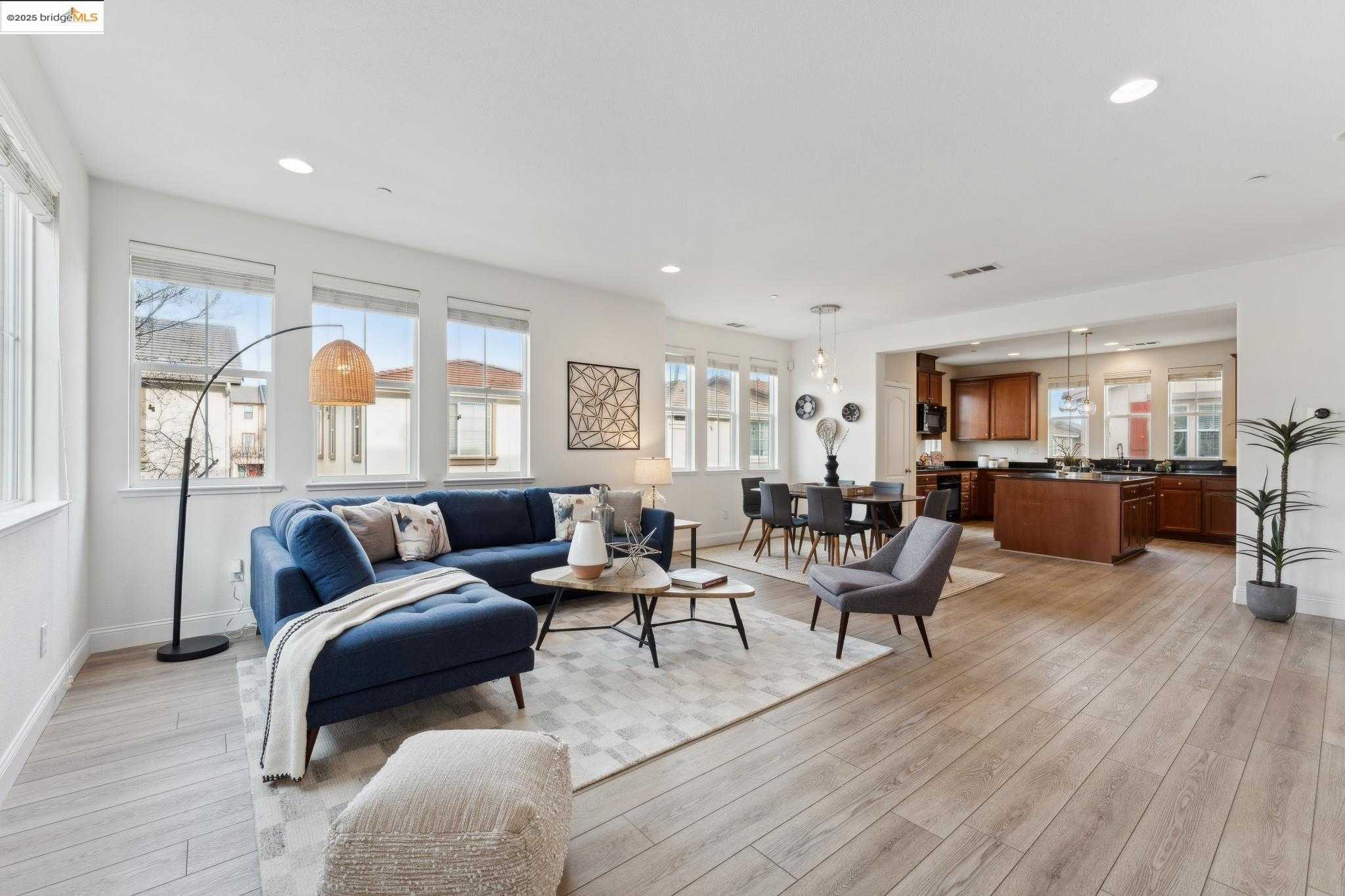 Neighborhood Neighborhood-14