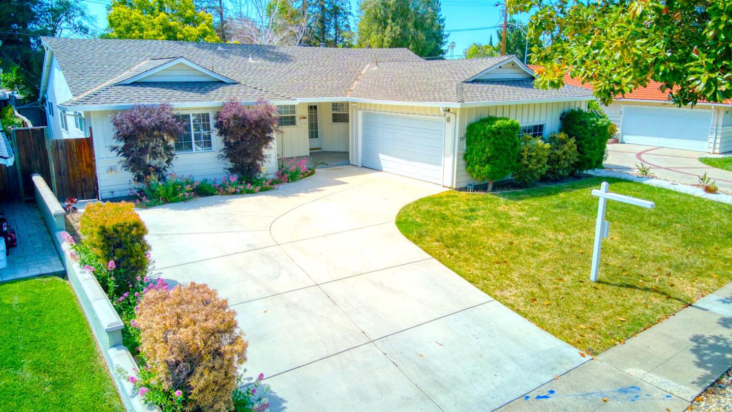 Neighborhood Neighborhood-10