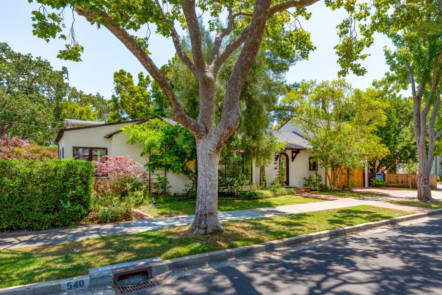 Neighborhood Neighborhood-2