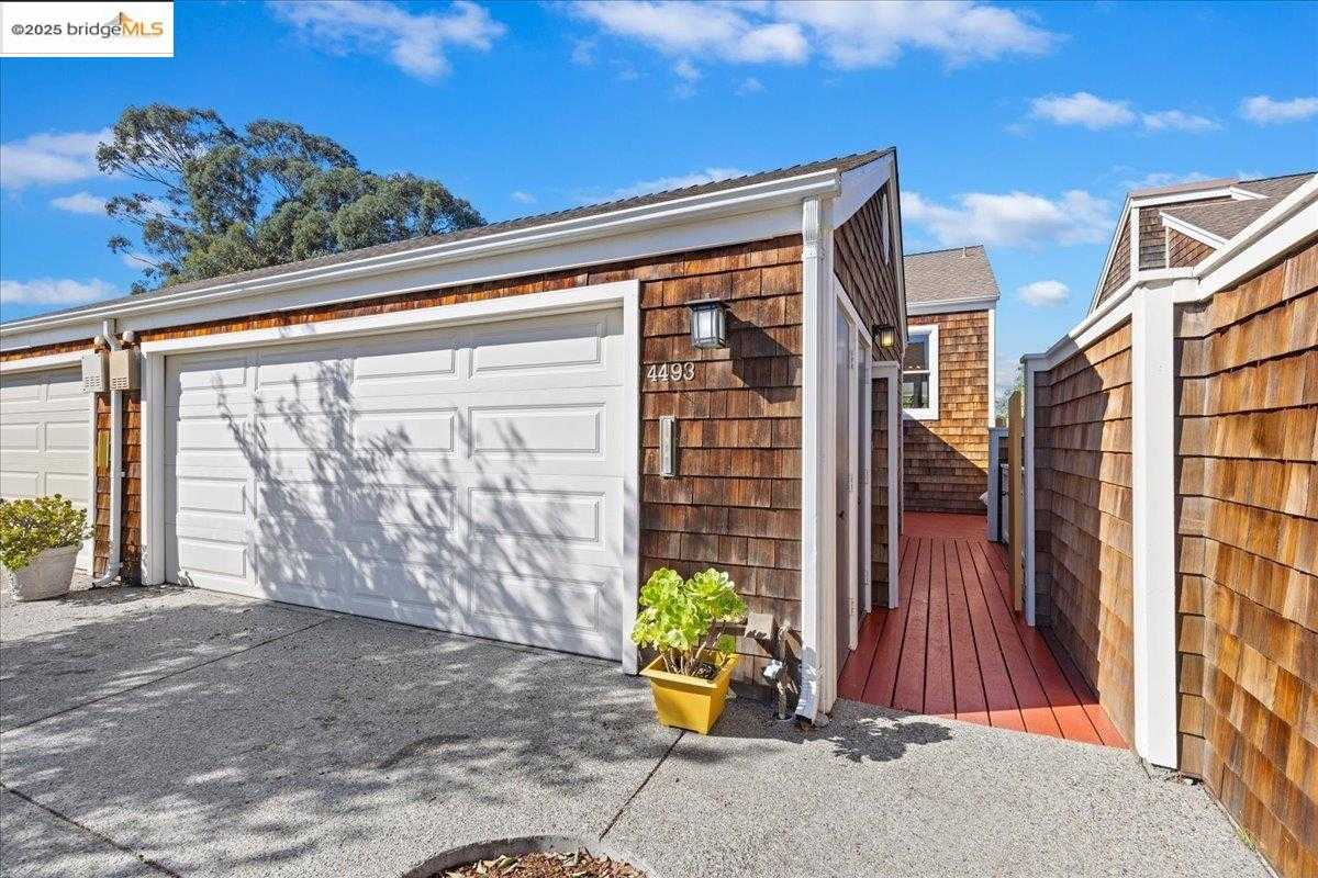 Neighborhood Neighborhood-3