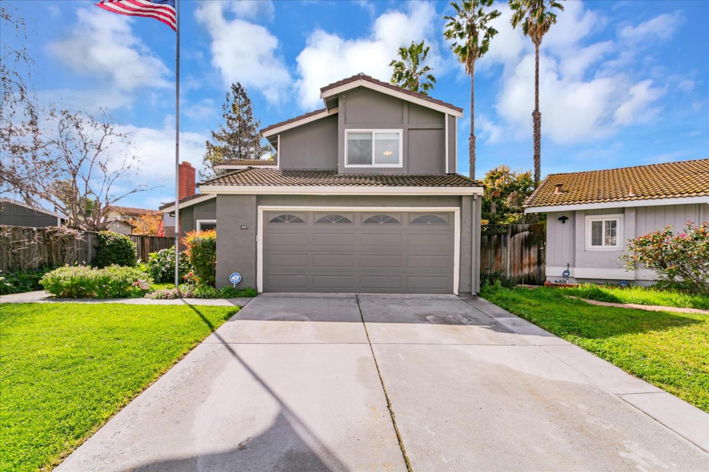 Neighborhood Neighborhood-10