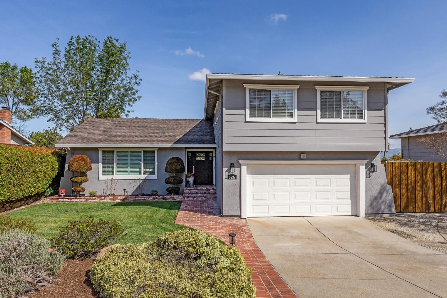 Neighborhood Neighborhood-5