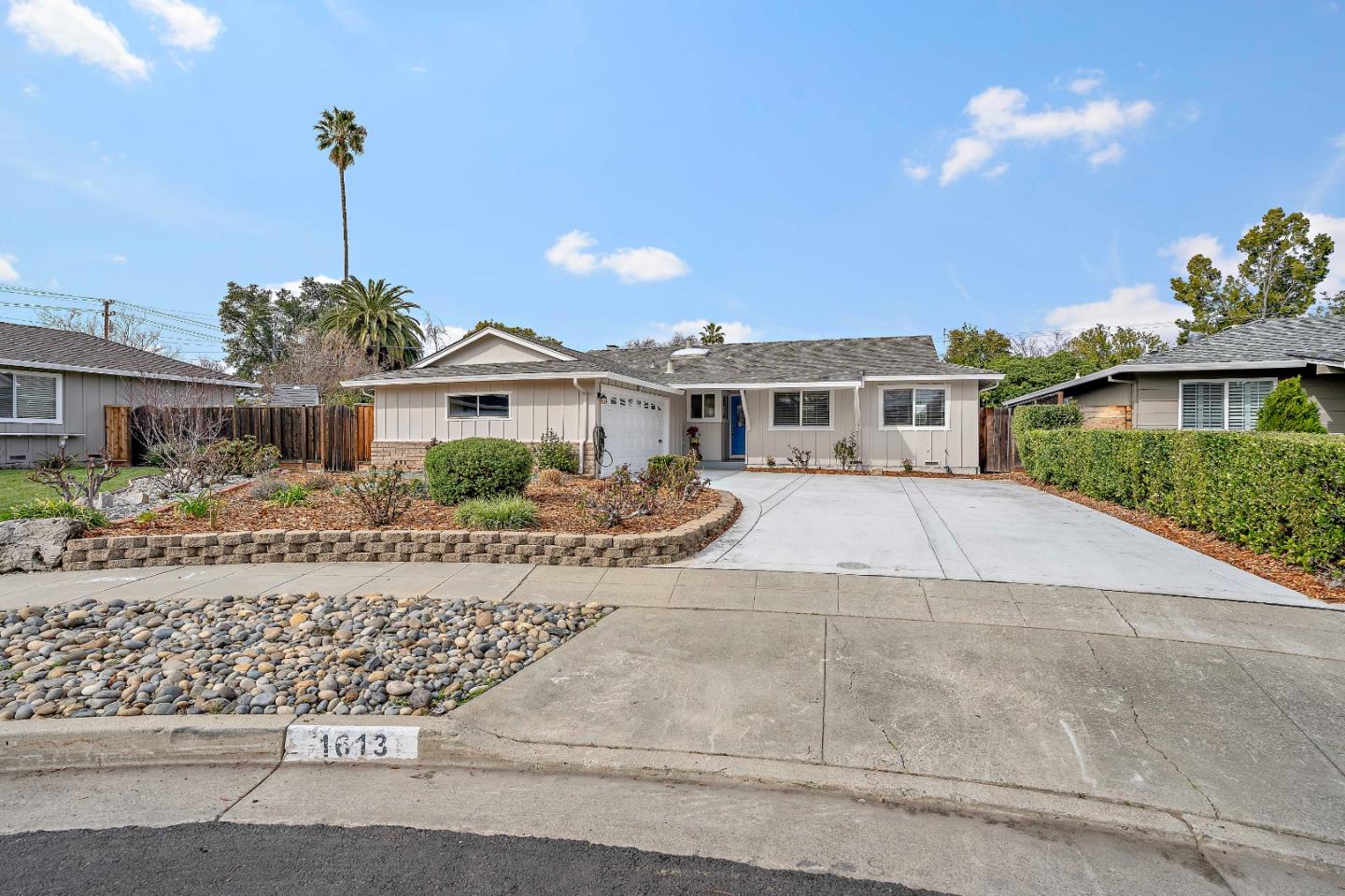 Neighborhood Neighborhood-10