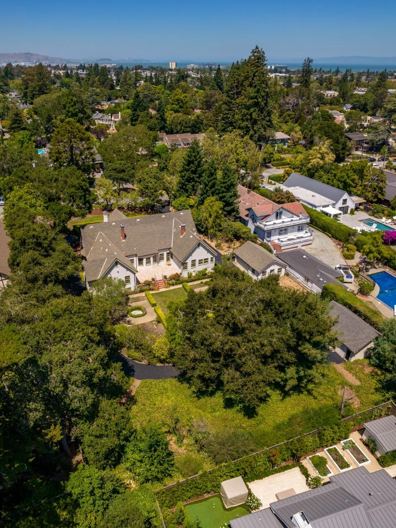 Neighborhood Neighborhood-5