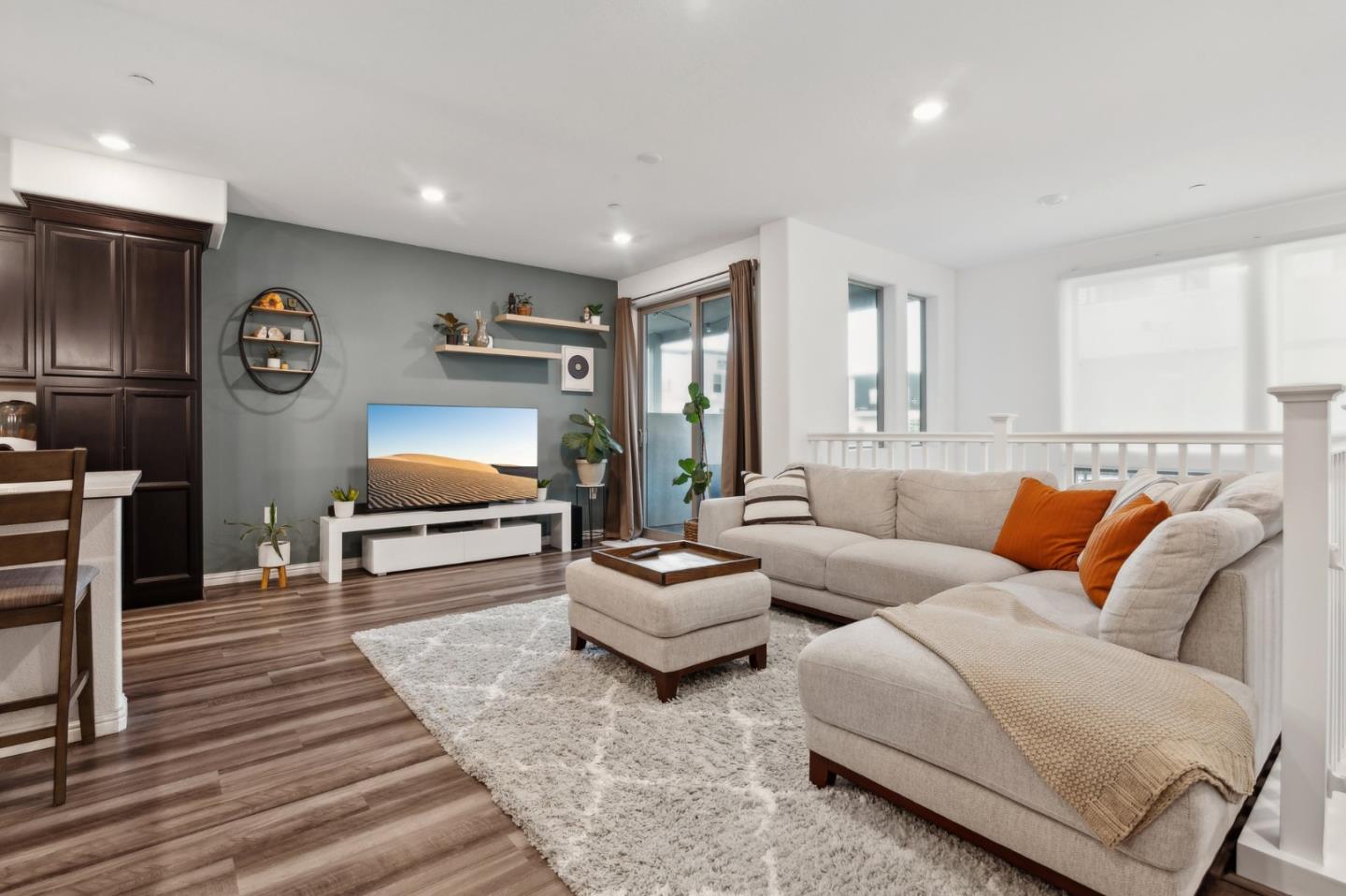 Neighborhood Neighborhood-18