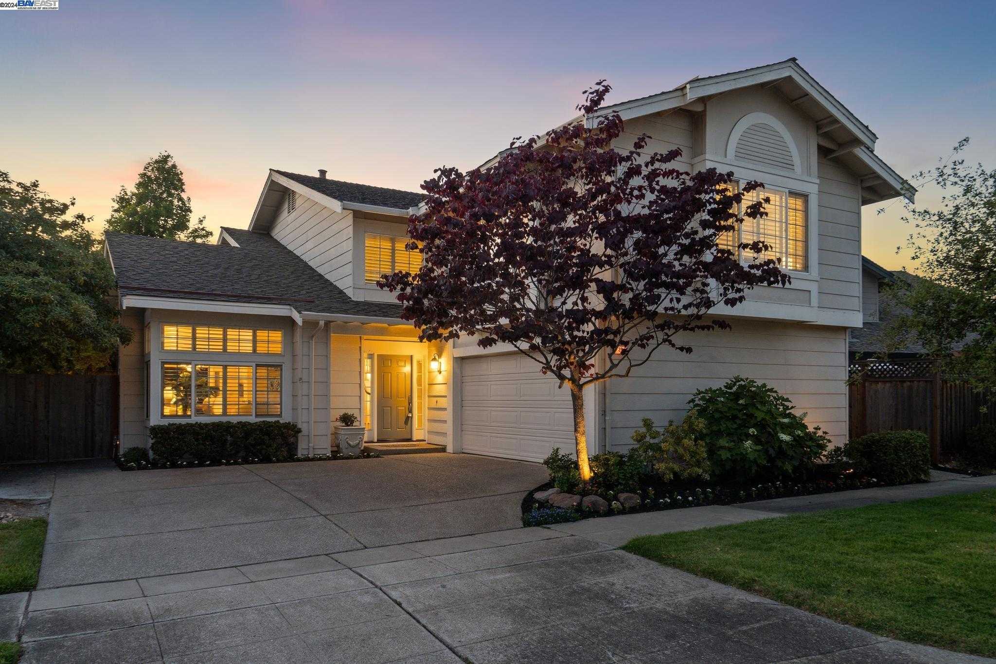 Neighborhood Neighborhood-4