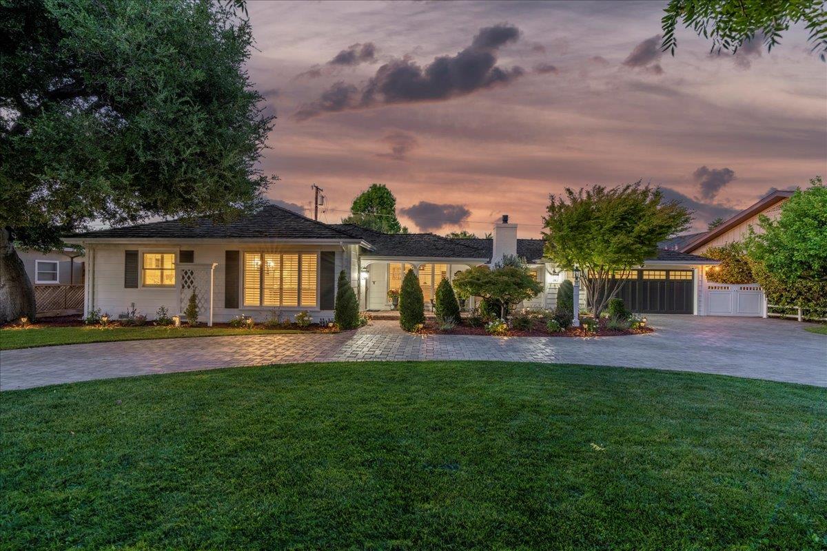 Neighborhood Neighborhood-9