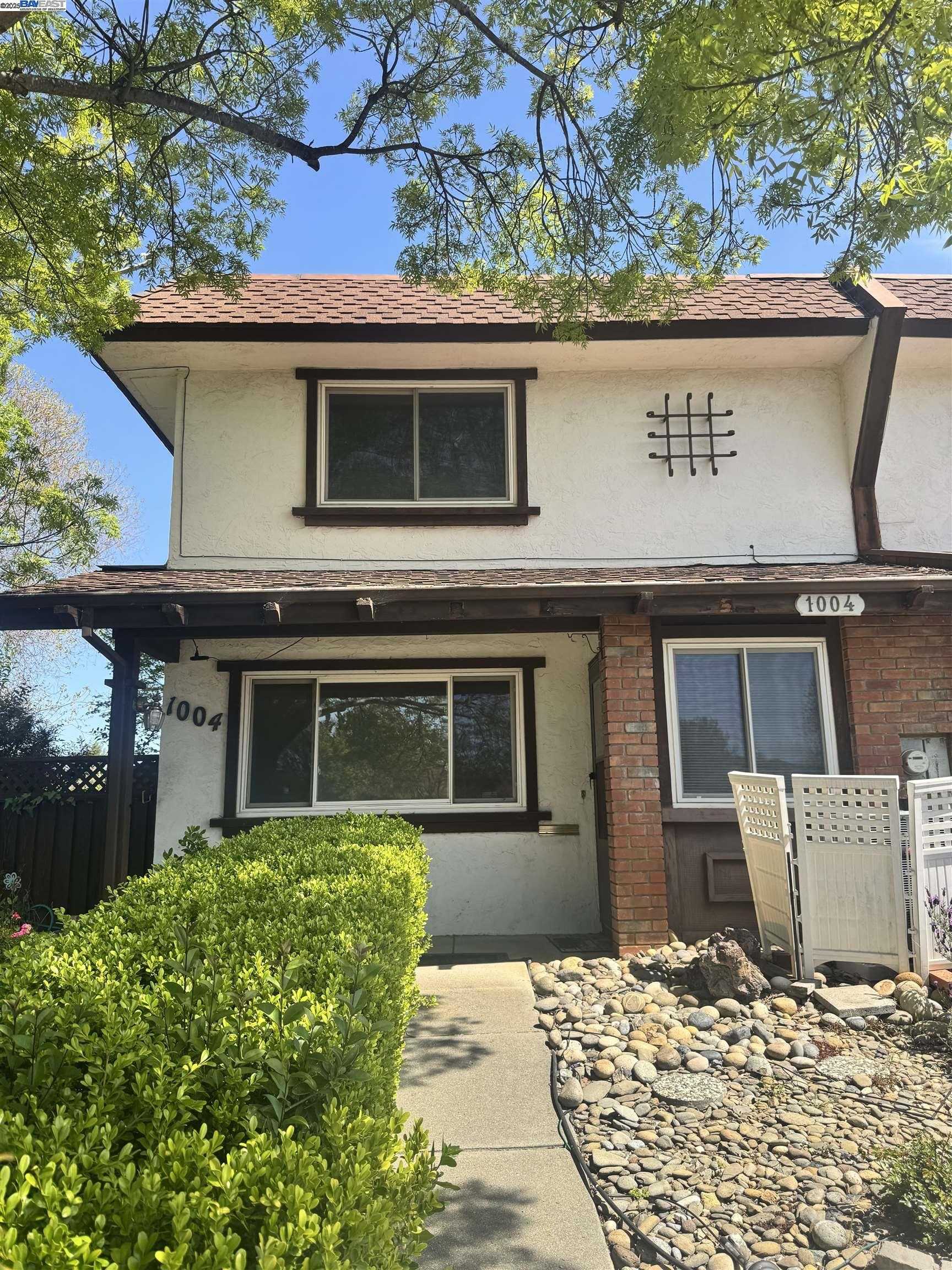 Neighborhood Neighborhood-13