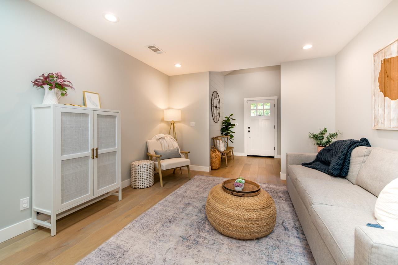 Neighborhood Neighborhood-31