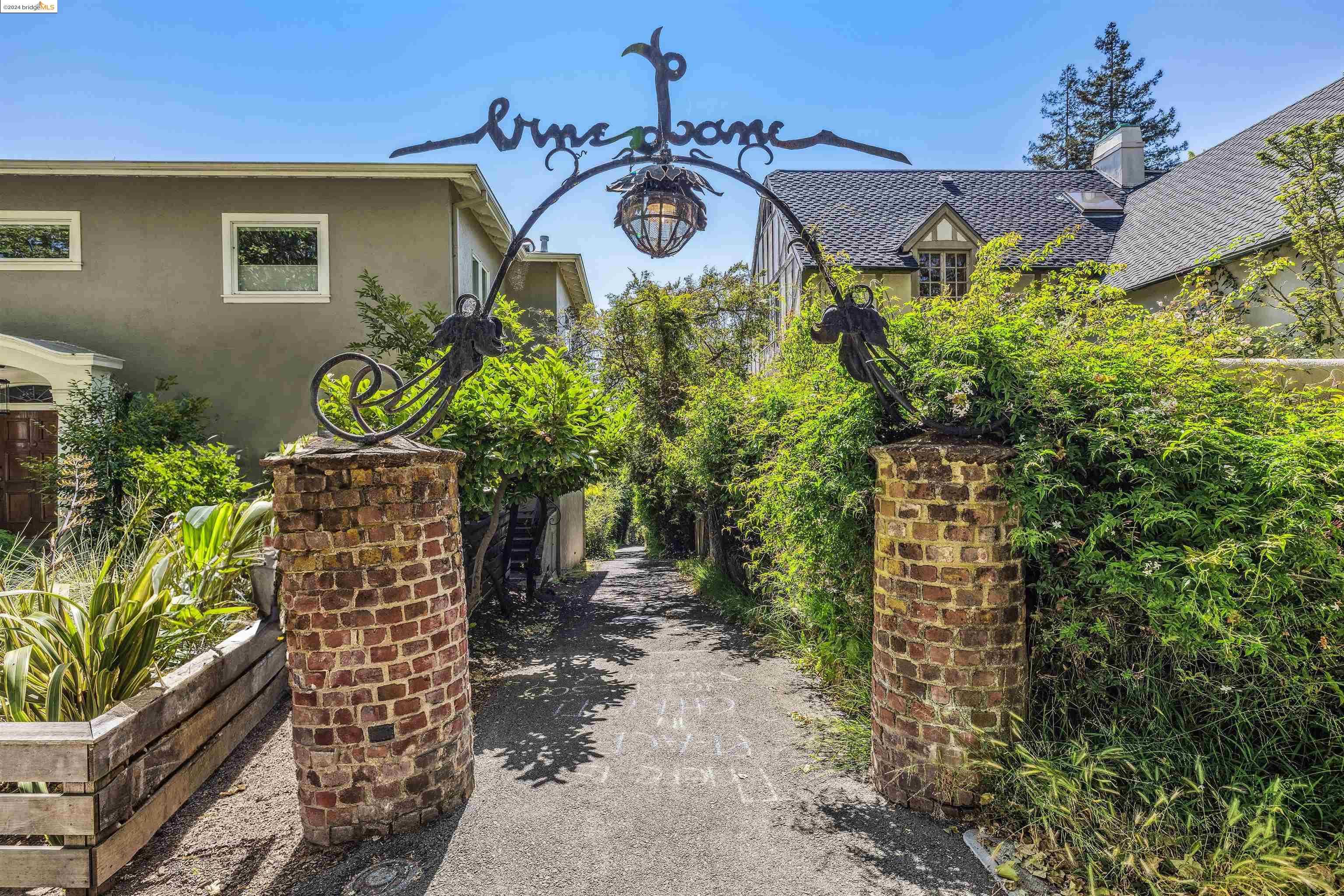 Neighborhood Neighborhood-24