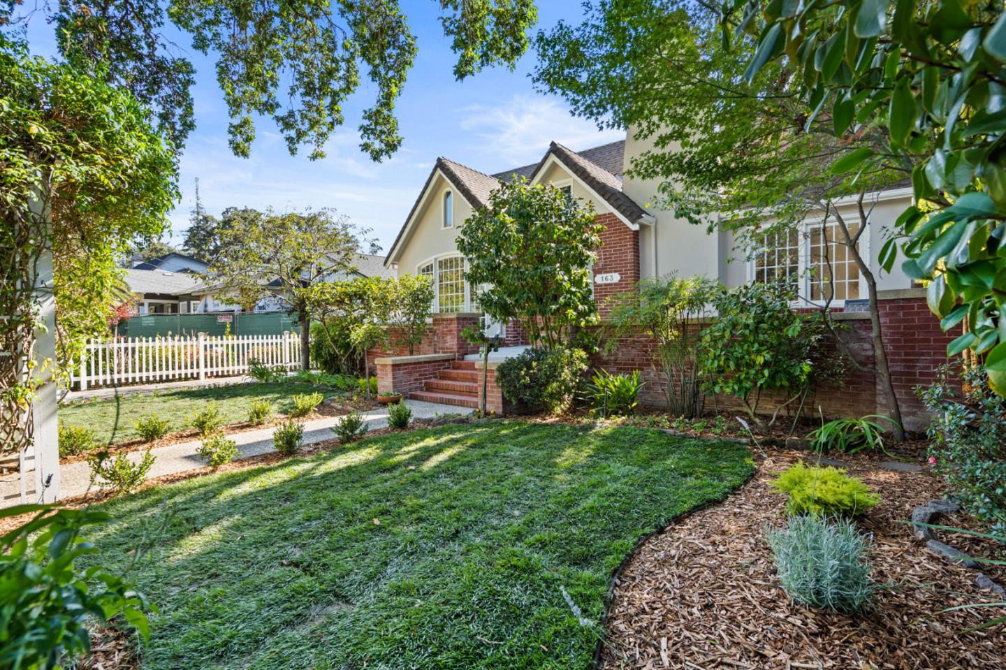 Neighborhood Neighborhood-53