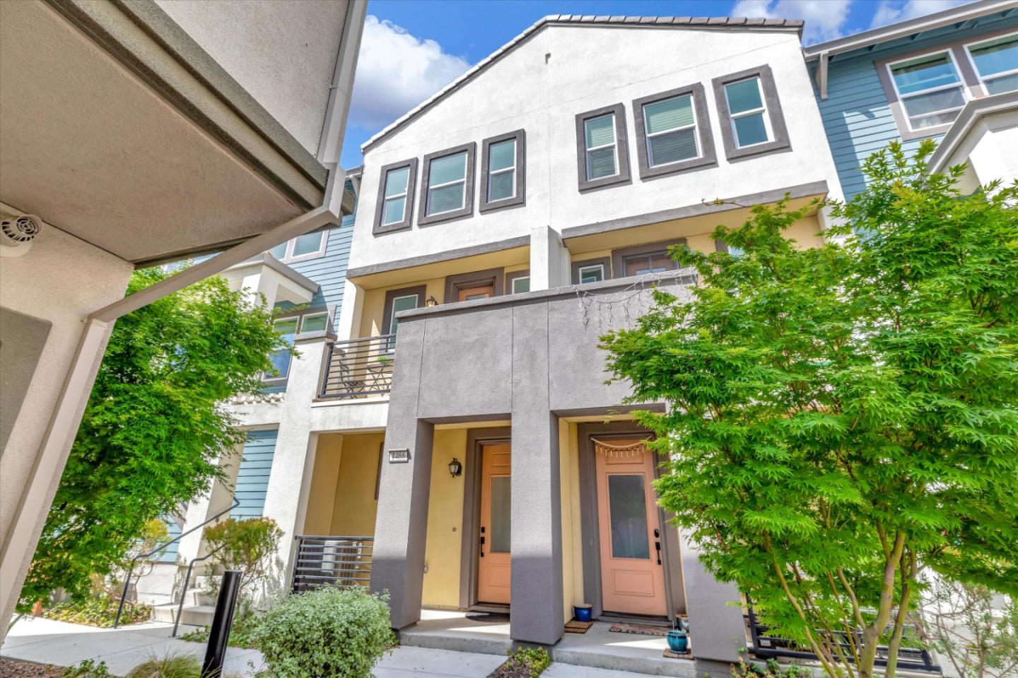 Neighborhood Neighborhood-135