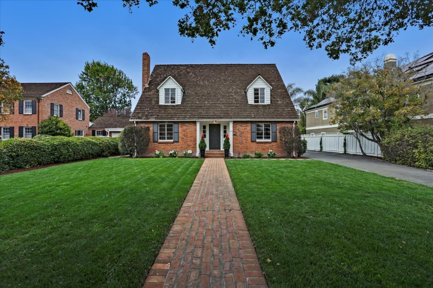 Neighborhood Neighborhood-66