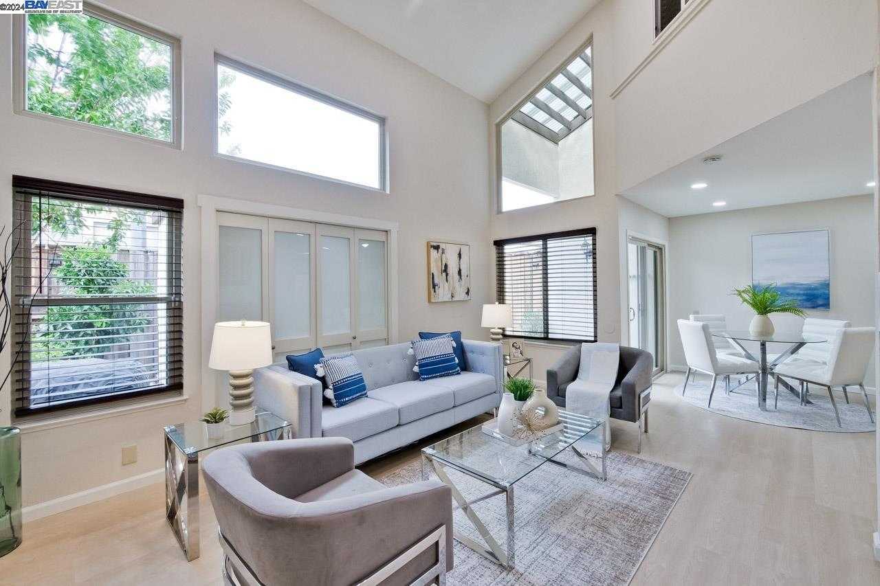 Neighborhood Neighborhood-19