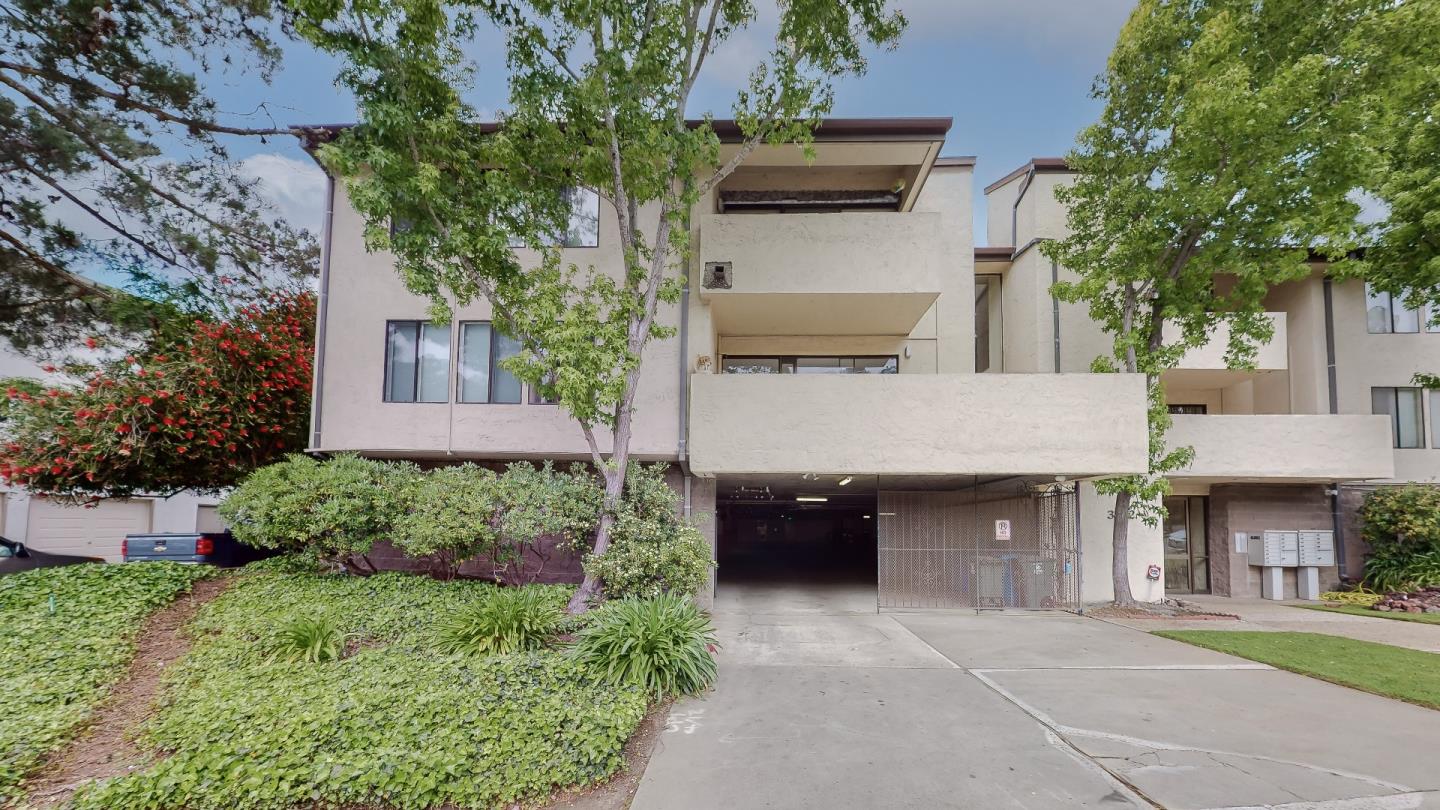 Neighborhood Neighborhood-61