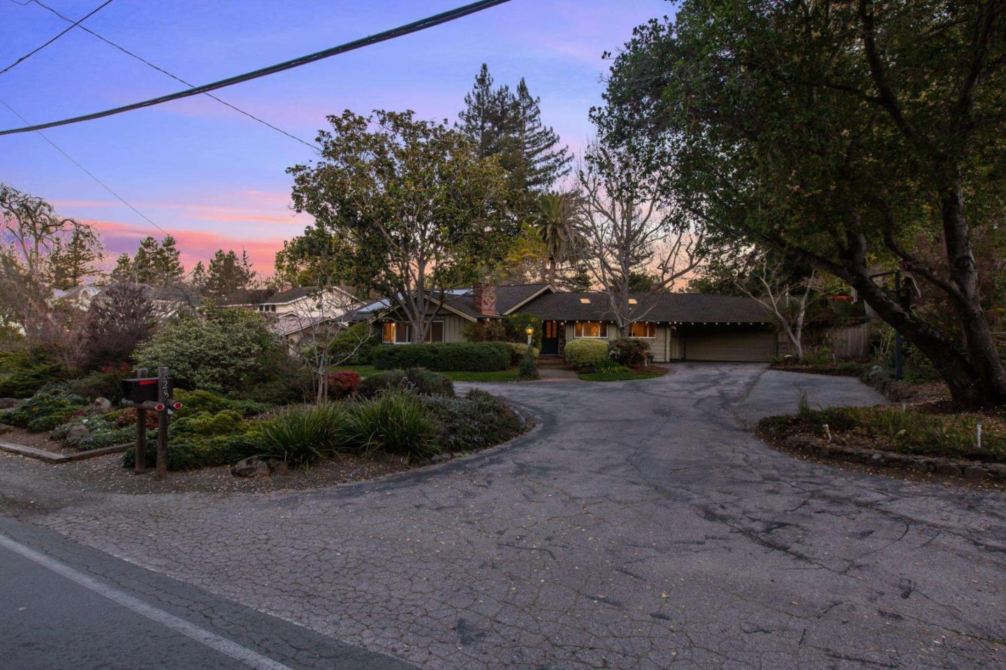 Neighborhood Neighborhood-57