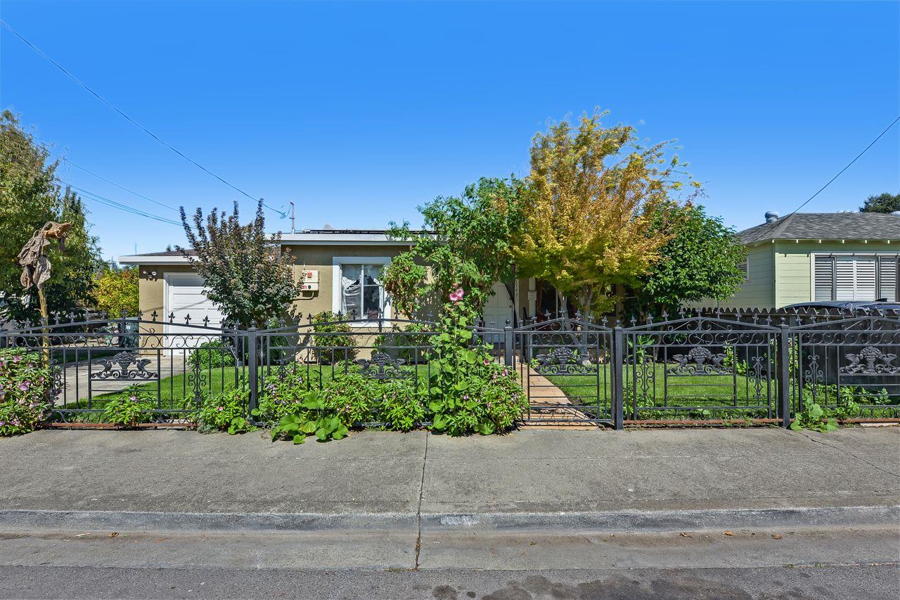 Neighborhood Neighborhood-91