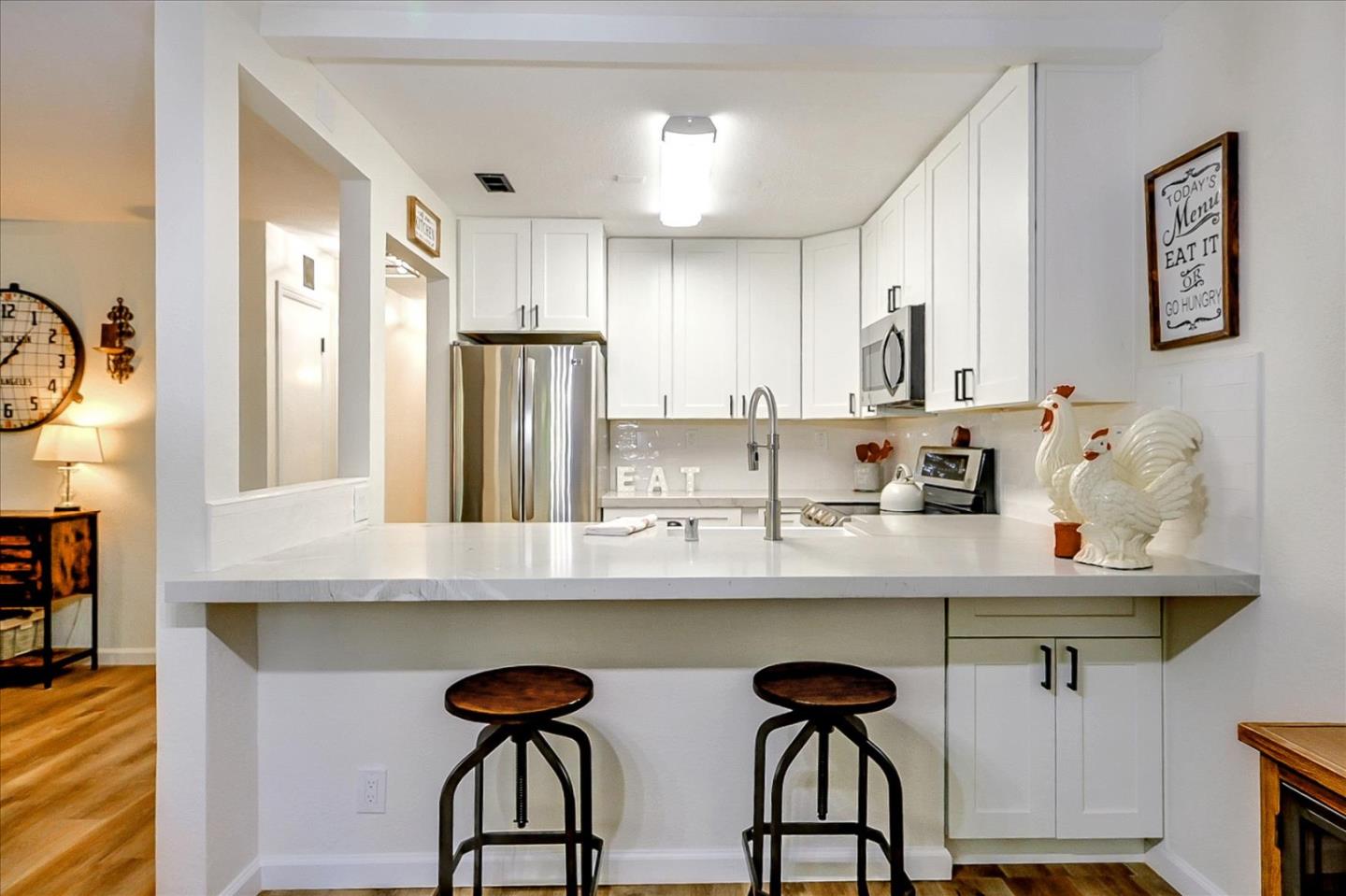 Neighborhood Neighborhood-85