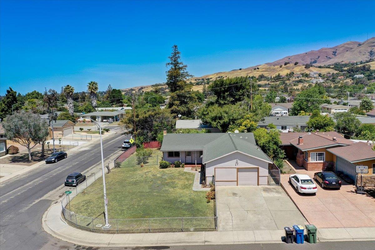 Neighborhood Neighborhood-26