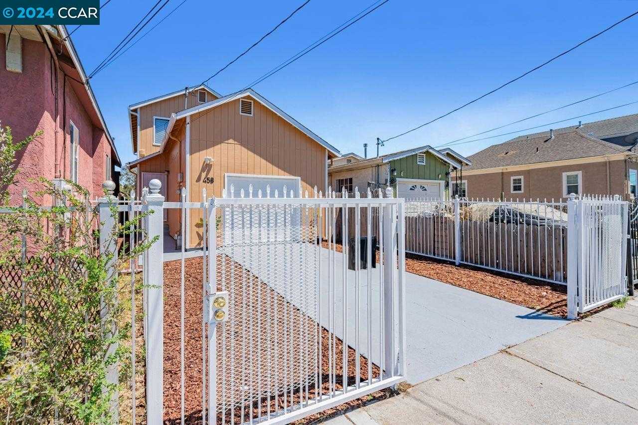 Neighborhood Neighborhood-3