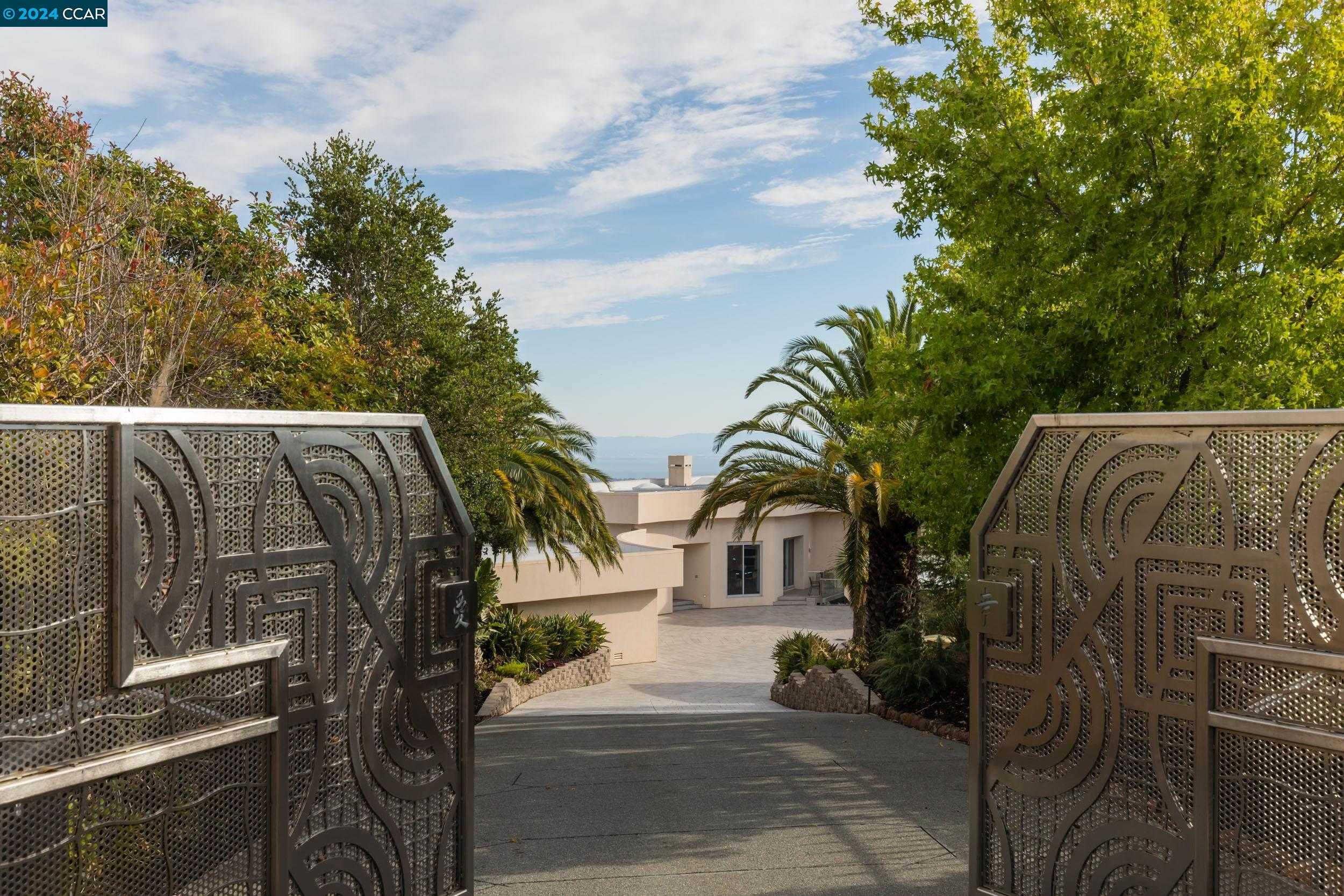 Neighborhood Neighborhood-4