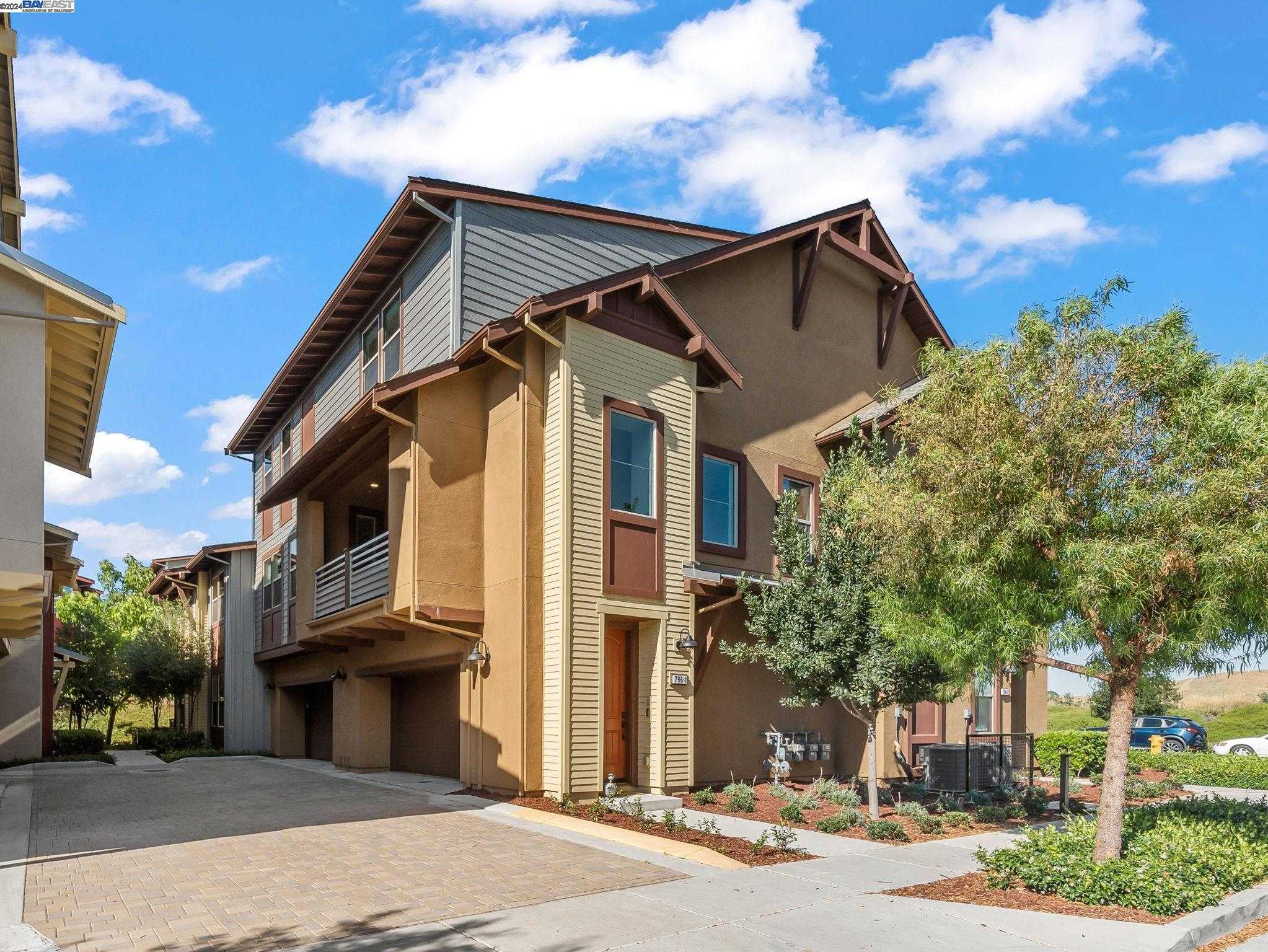 Neighborhood Neighborhood-23