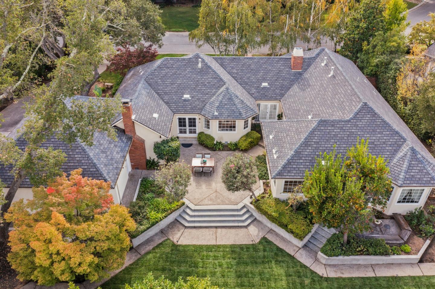 Neighborhood Neighborhood-4