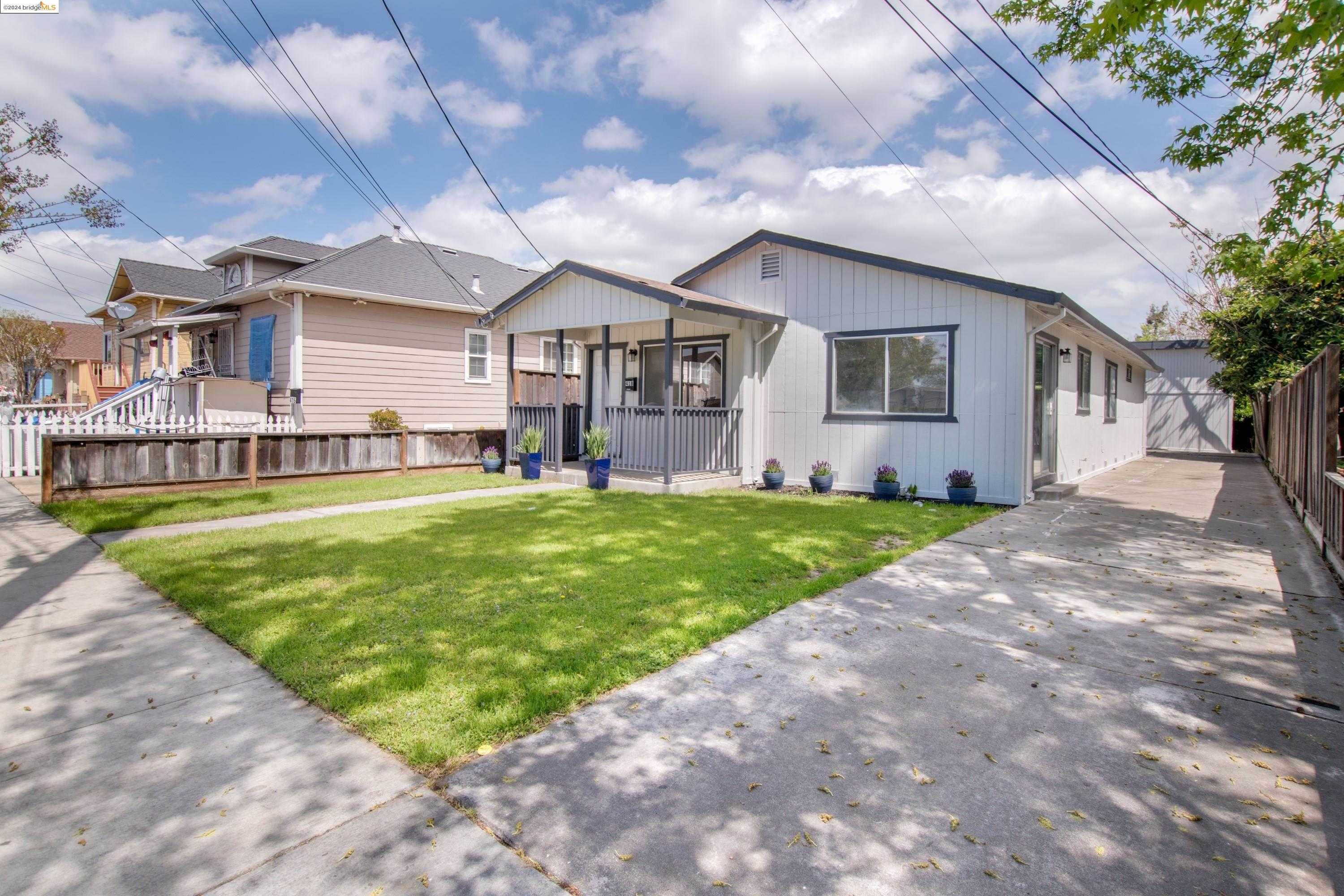 Neighborhood Neighborhood-16