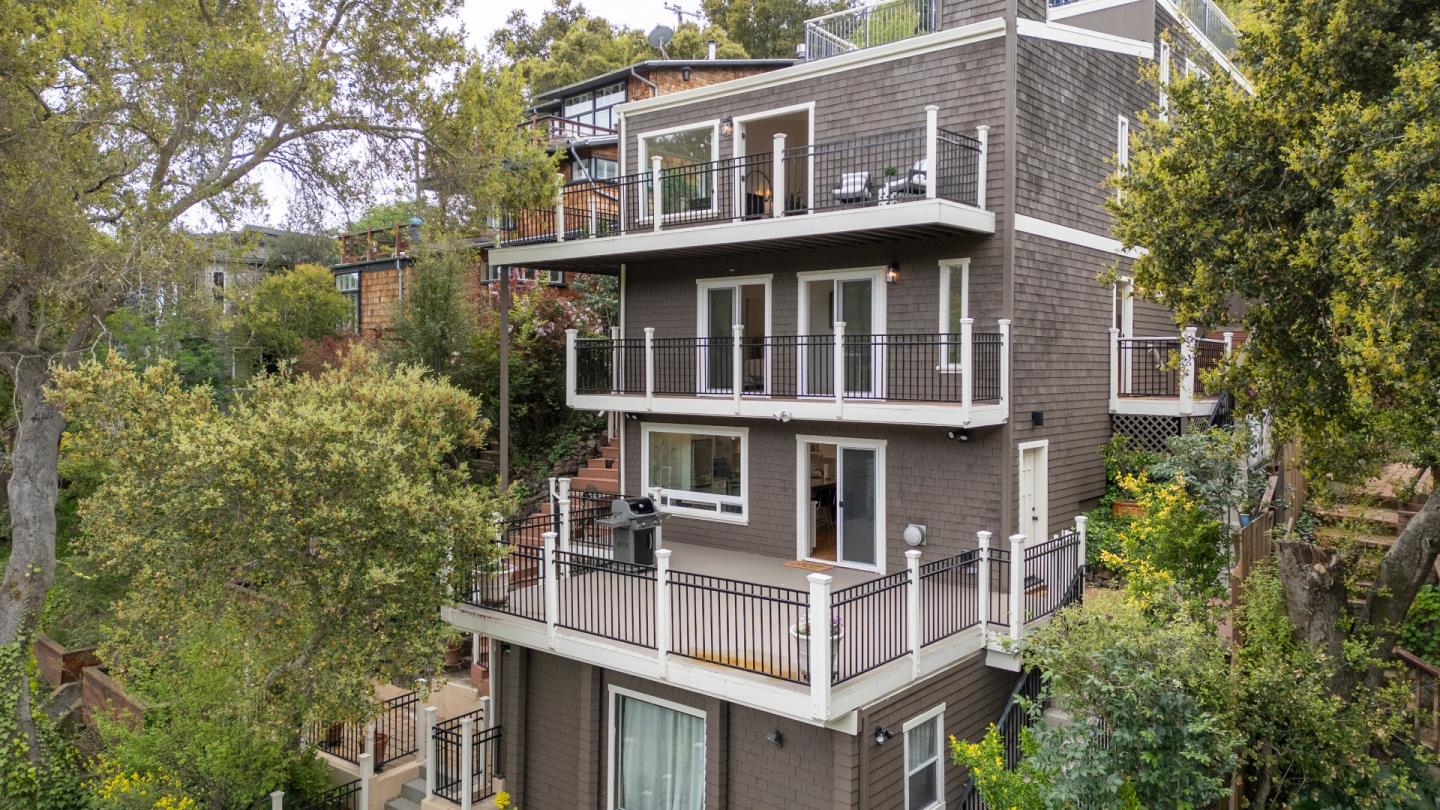 Neighborhood Neighborhood-46